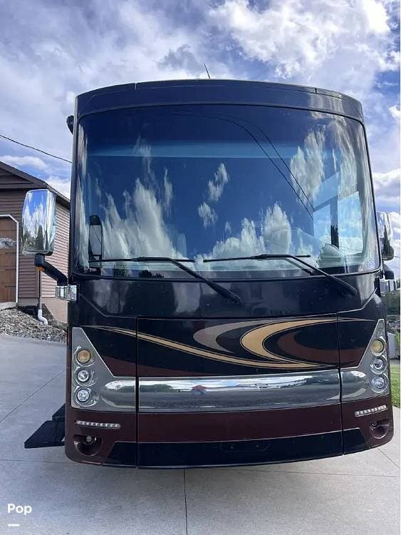 2017 Thor Motor Coach Tuscany XTE 36MQ - Used Diesel Pusher For Sale by Pop RVs in Malvern, Ohio features Generator, Slideout, Air Conditioning, Leveling Jacks, Awning