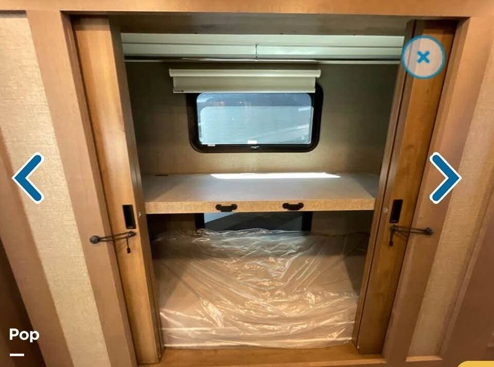 2022 Thor Motor Coach Miramar 37.1 - Used Class A For Sale by Pop RVs in Las Vegas, Nevada features Leveling Jacks, Awning, Generator, Air Conditioning, Slideout
