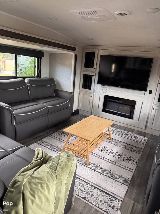 2024 Cardinal 35FL by Forest River from Pop RVs in Yankton, South Dakota