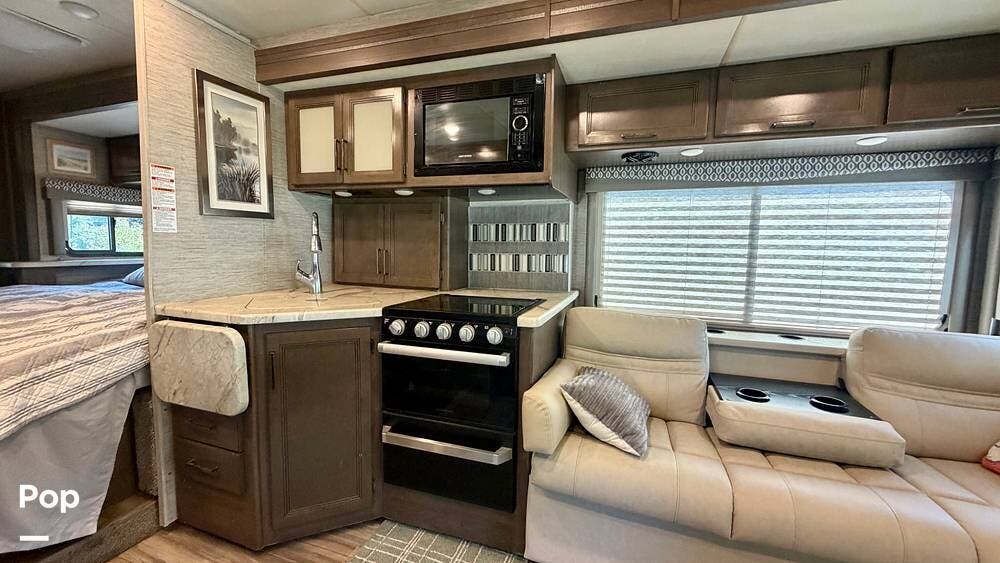 Used 2021 Thor Motor Coach Freedom Elite 27FE available in Livingston, Texas