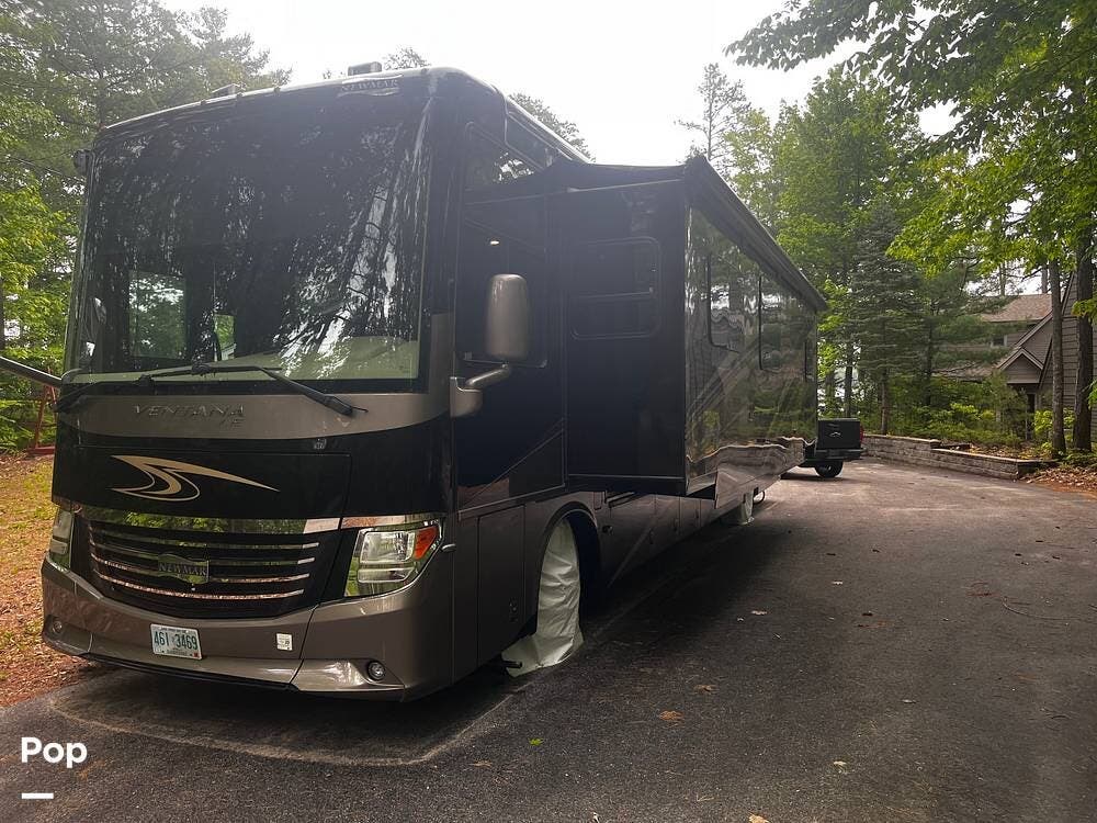 2016 Ventana LE Series M-4037 Freightliner by Newmar from Pop RVs in Silver Lake, New Hampshire