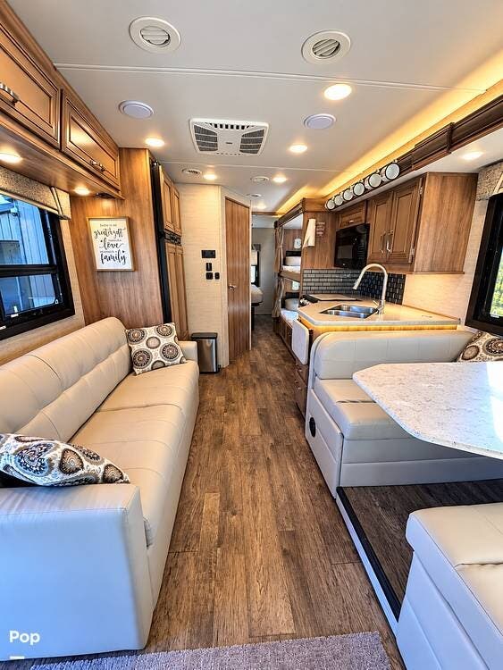 2021 Jayco Greyhawk Prestige 31FP - Used Class C For Sale by Pop RVs in Catawba, North Carolina features Awning, Leveling Jacks, Air Conditioning, Generator, Slideout