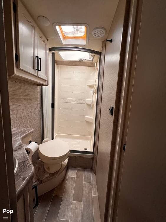 2021 Chateau 27R by Thor Motor Coach from Pop RVs in Fremont, California