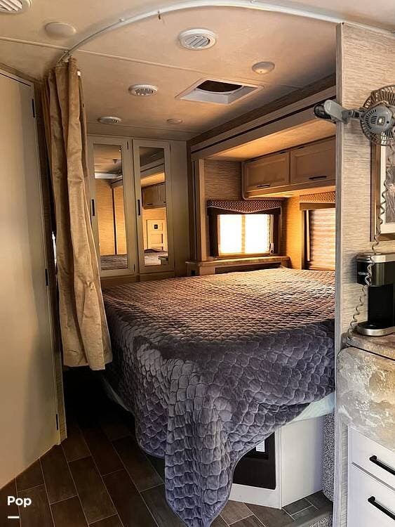 Used 2021 Thor Motor Coach Chateau 27R available in Fremont, California