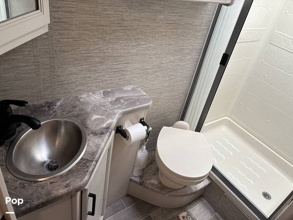 Used 2021 Thor Motor Coach Chateau 27R available in Fremont, California