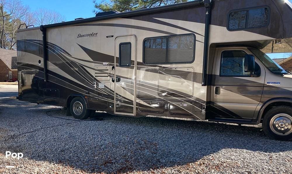 2018 Sunseeker 3050S by Forest River from Pop RVs in Hartselle, Alabama