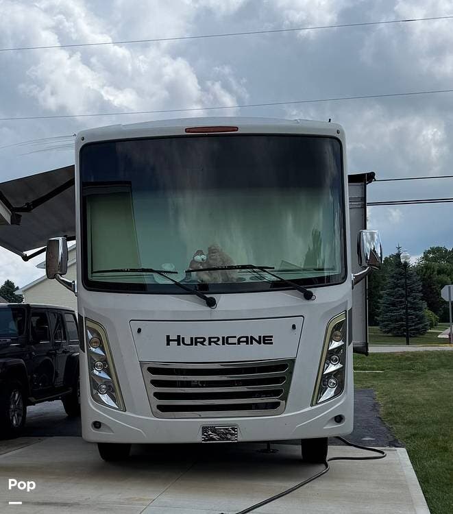 2023 Thor Motor Coach Hurricane 29M - Used Class A For Sale by Pop RVs in Wilmington, Ohio features Slideout