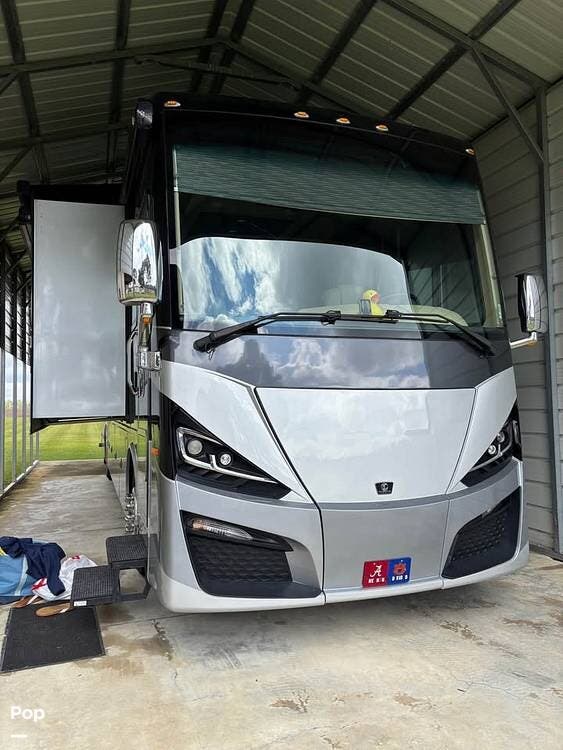 2020 Tiffin Phaeton 40IH - Used Diesel Pusher For Sale by Pop RVs in Loxley, Alabama features Slideout