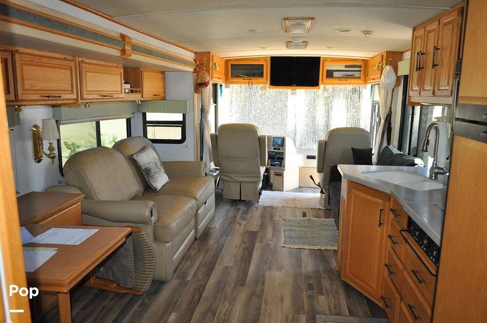 2005 Journey 36G by Winnebago from Pop RVs in Golden Valley, Arizona