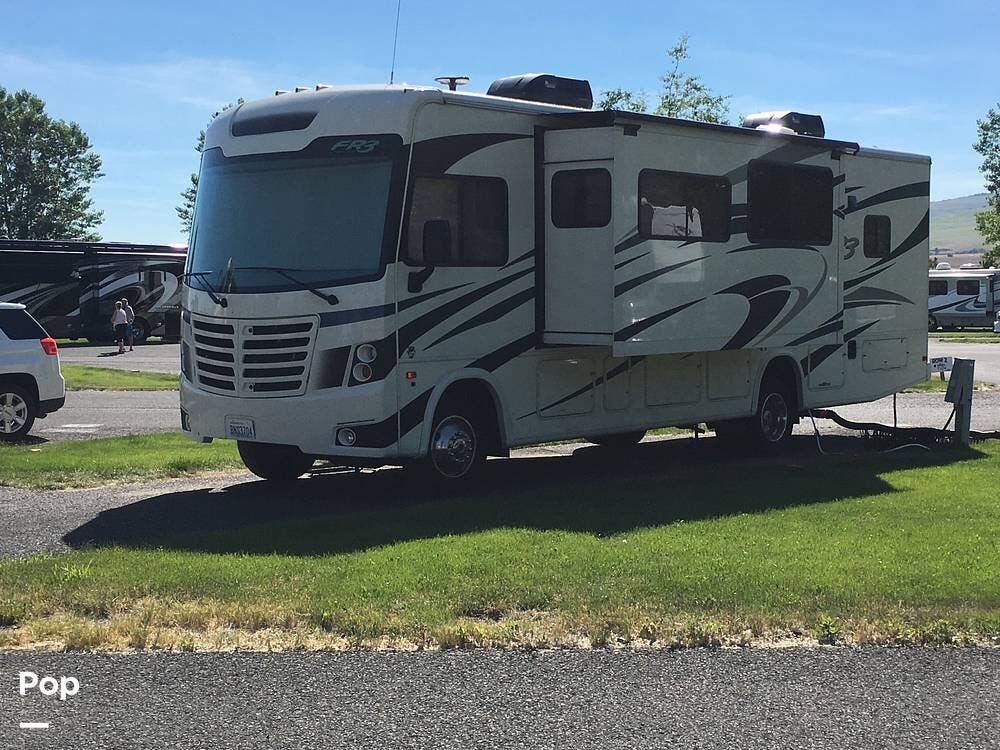 2019 Forest River FR3 30DS - Used Class A For Sale by Pop RVs in Ridgefield, Washington features Slideout