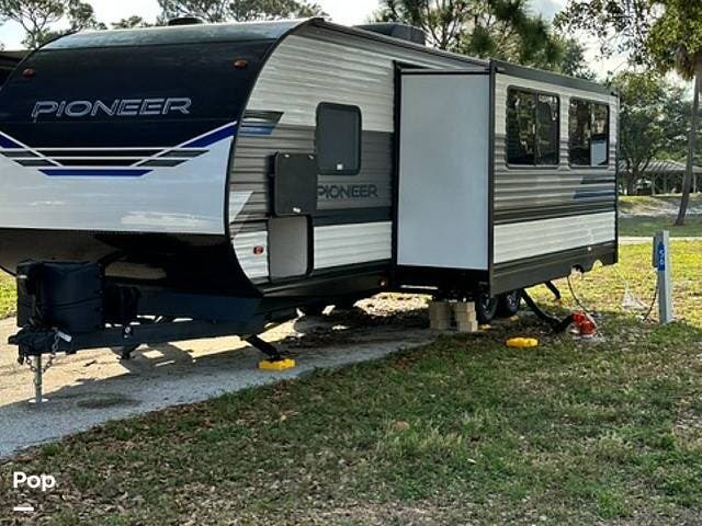 2022 Heartland Pioneer QB300 - Used Travel Trailer For Sale by Pop RVs in Port St Lucie, Florida features Slideout