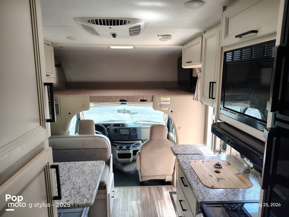 2022 Freedom Elite 22FE by Thor Motor Coach from Pop RVs in Byron Center, Michigan