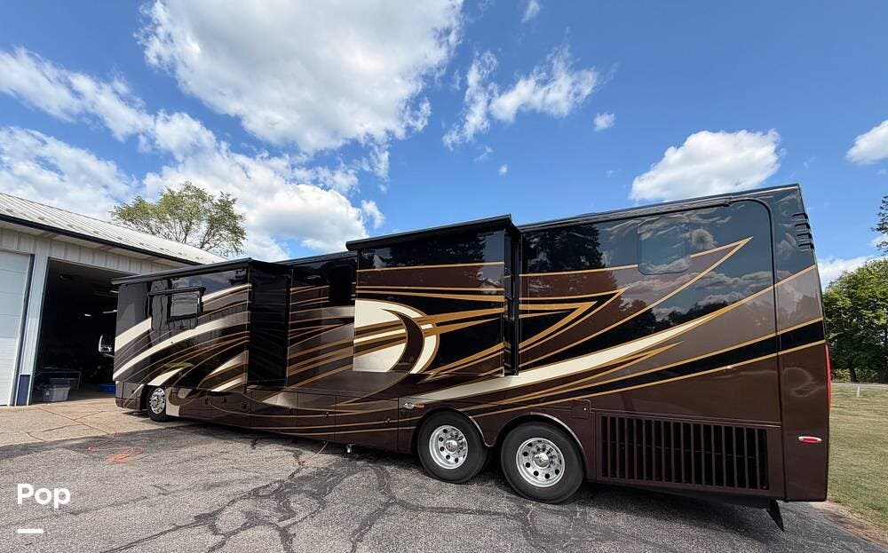 2017 Entegra Coach Insignia 44B - Used Diesel Pusher For Sale by Pop RVs in Greenville, Michigan features Slideout