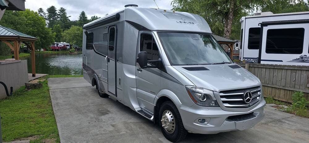2017 Unity U24IB by Leisure Travel from Pop RVs in Blairsville, Georgia