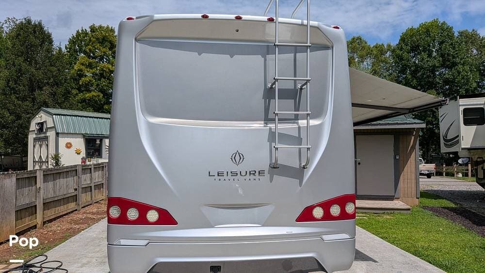 Used 2017 Leisure Travel Unity U24IB available in Blairsville, Georgia