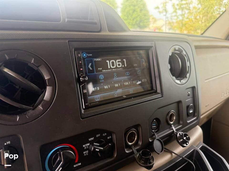 2019 Freelander 31BH by Coachmen from Pop RVs in Caledonia, Wisconsin
