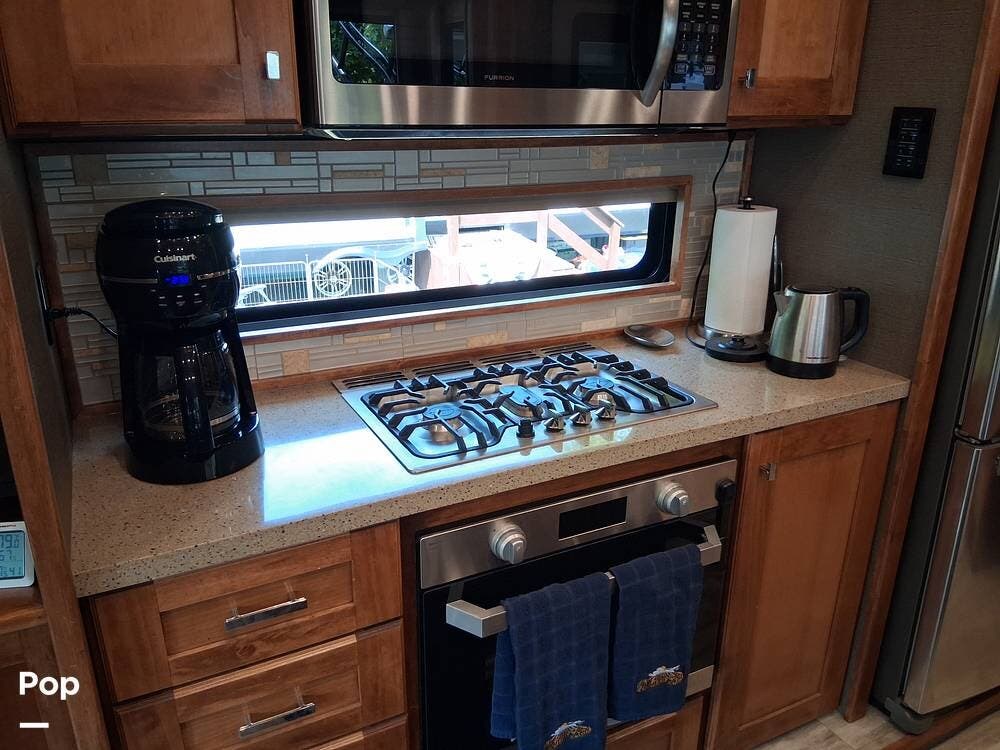 Used 2019 Vanleigh Vilano 320GK available in Durand, Michigan
