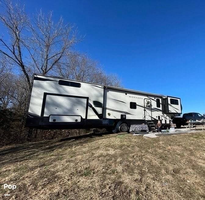 2021 Keystone Montana High Country 377FL - Used Fifth Wheel For Sale by Pop RVs in Leroy, New York features Slideout