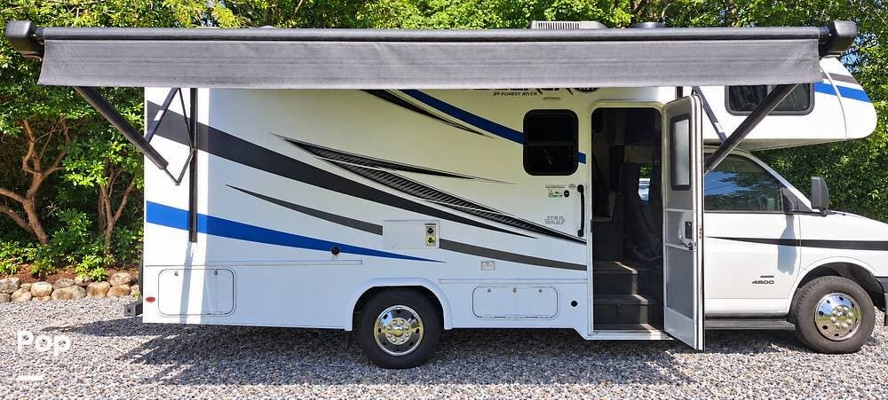 2021 Forest River Sunseeker 2250SLE - Used Class C For Sale by Pop RVs in West Barnstable, Massachusetts features Awning, Generator, Air Conditioning, Slideout