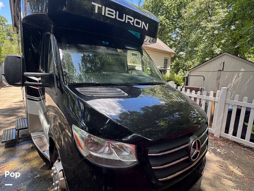2024 Thor Motor Coach Tiburon 24XL - Used Class C For Sale by Pop RVs in Raleigh, North Carolina features Slideout