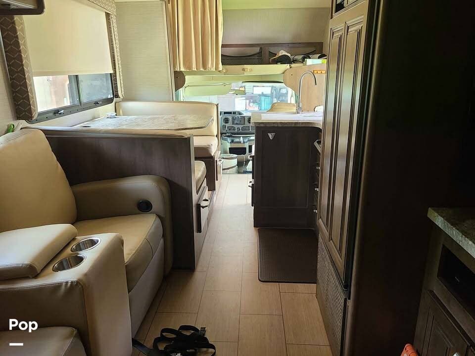 2019 Jayco Greyhawk 30z - Used Class C For Sale by Pop RVs in Dunedin, Florida features Slideout