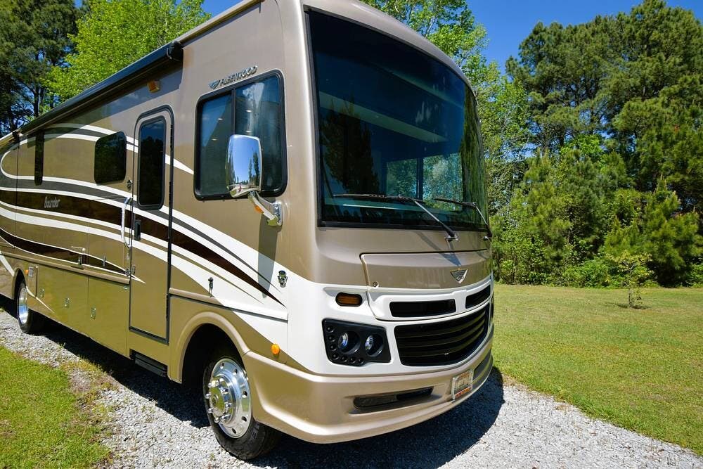 2016 Bounder 35K by Fleetwood from Pop RVs in Longs, South Carolina