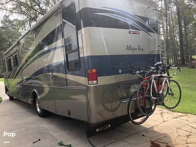 2006 Tiffin Allegro Bay M-38TDB - Used Class A For Sale by Pop RVs in Tallahassee, Florida features Awning, Leveling Jacks, Air Conditioning, Generator, Slideout