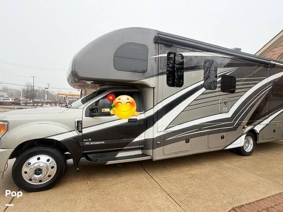 Used 2022 Thor Motor Coach Magnitude XG32 available in Livonia, Michigan
