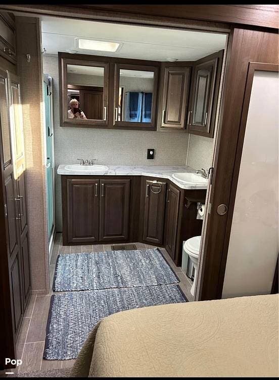 Used 2020 Keystone Avalanche 382FL available in Santa Clarita, California