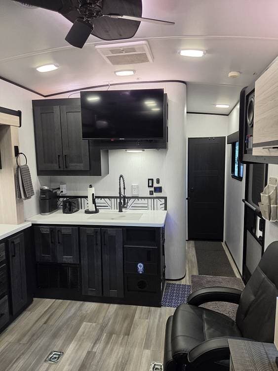 2023 Cruiser RV Stryker ST 2613 - Used Toy Hauler For Sale by Pop RVs in Fernandina Beach, Florida features Generator, Air Conditioning, Awning, Slideout, Leveling Jacks