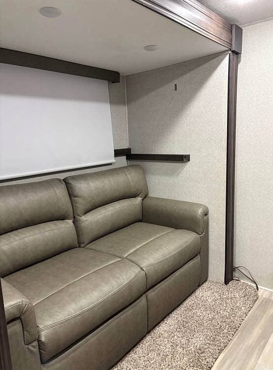 Used 2022 Coachmen Brookstone 398MBL available in Port Clinton, Ohio