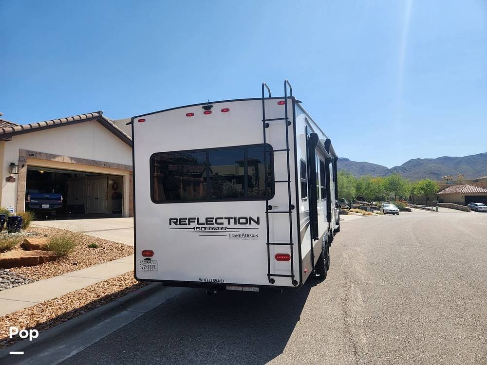 2023 Grand Design Reflection 295RL - Used Fifth Wheel For Sale by Pop RVs in El Paso, Texas features Slideout