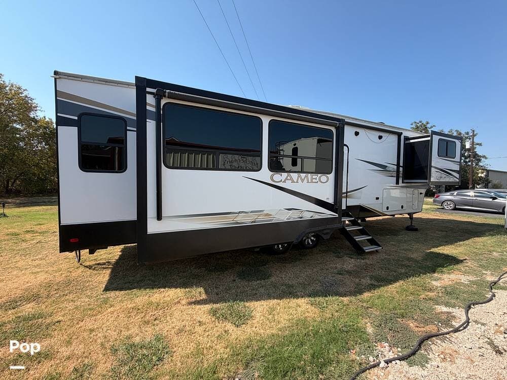 2023 Cameo 3701RL by CrossRoads from Pop RVs in Royse City, Texas