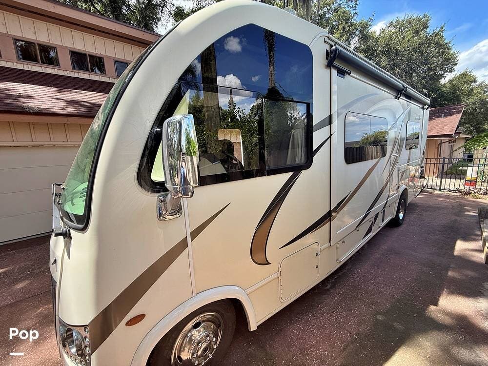 2019 Axis 25.6 by Thor Motor Coach from Pop RVs in Orlando, Florida
