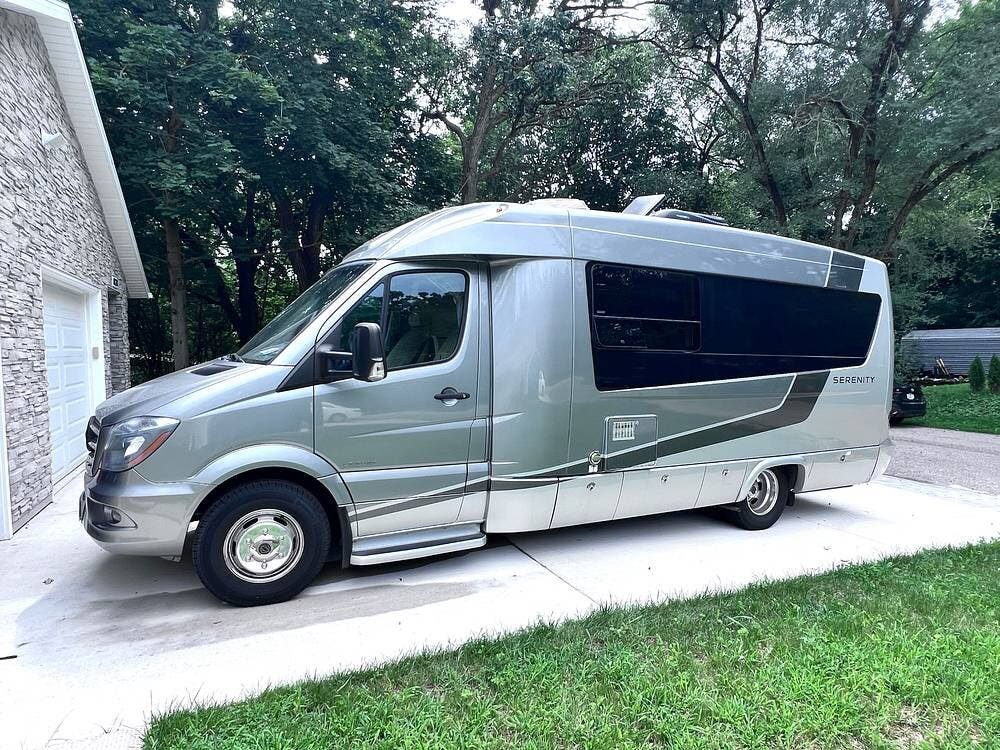 2016 Leisure Travel Serenity 24CB - Used Class C For Sale by Pop RVs in Kissimmee, Florida features Awning, Air Conditioning, Generator
