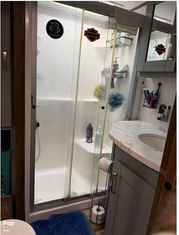 2020 Keystone Fuzion 429 - Used Toy Hauler For Sale by Pop RVs in St. Augustine, Florida features Slideout