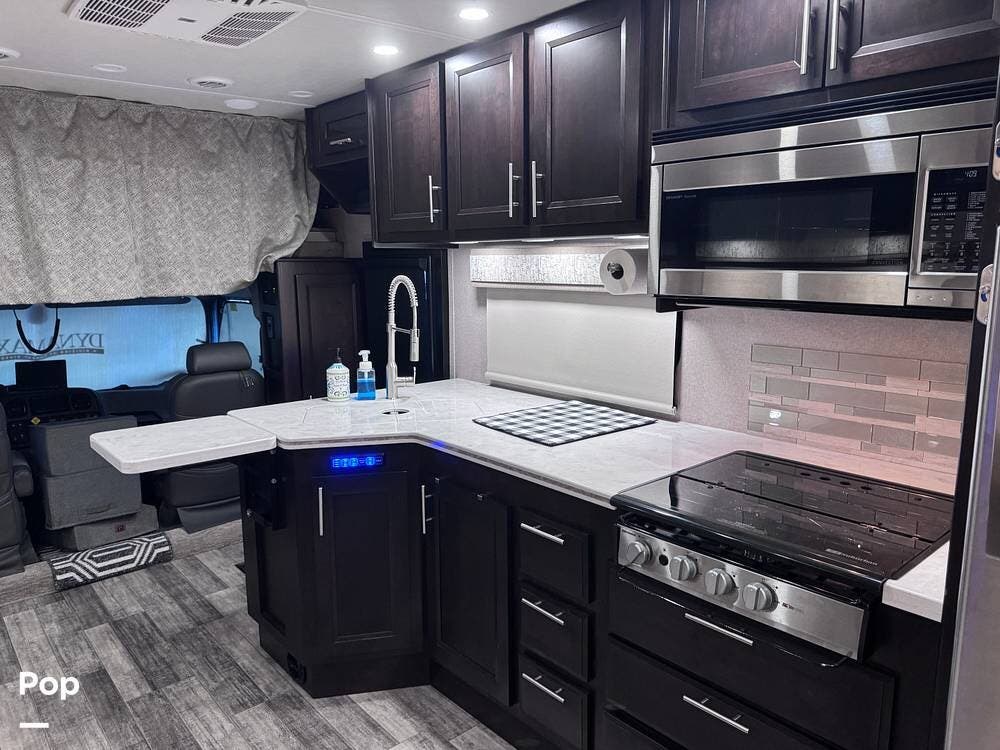 Used 2021 Dynamax Corp Force 34KDHD available in Bluffton, South Carolina