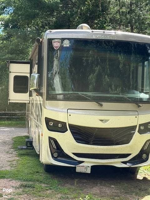 2020 Fleetwood Fortis 33HB - Used Class A For Sale by Pop RVs in Rhinelander, Wisconsin features Awning, Air Conditioning, Slideout, Leveling Jacks, Generator