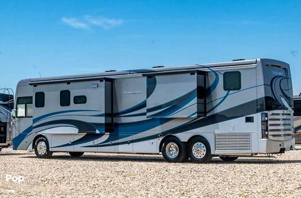 2023 Thor Motor Coach Tuscany 45BX - Used Diesel Pusher For Sale by Pop RVs in Houston, Texas features Awning, Slideout, Generator, Leveling Jacks, Air Conditioning