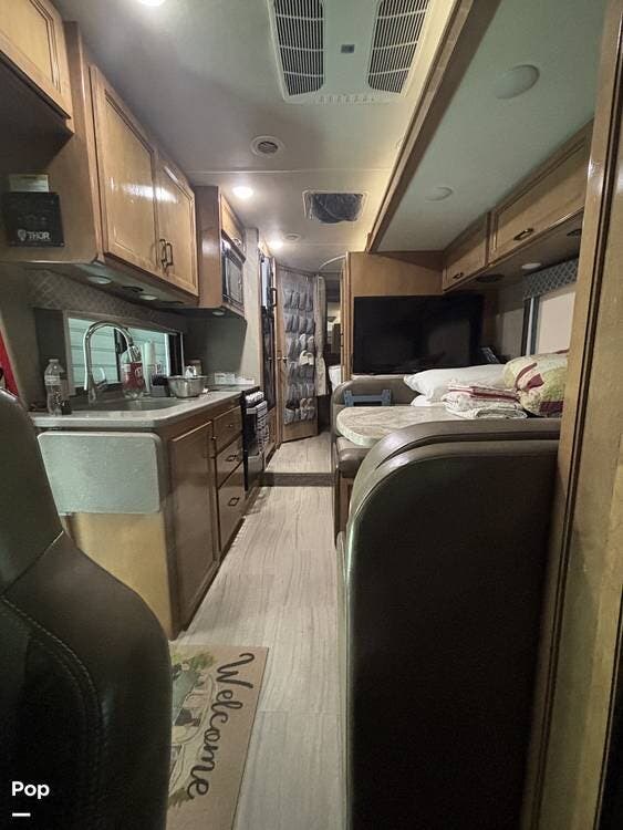 2019 Quantum RC 25 by Thor Motor Coach from Pop RVs in Muldrow, Oklahoma