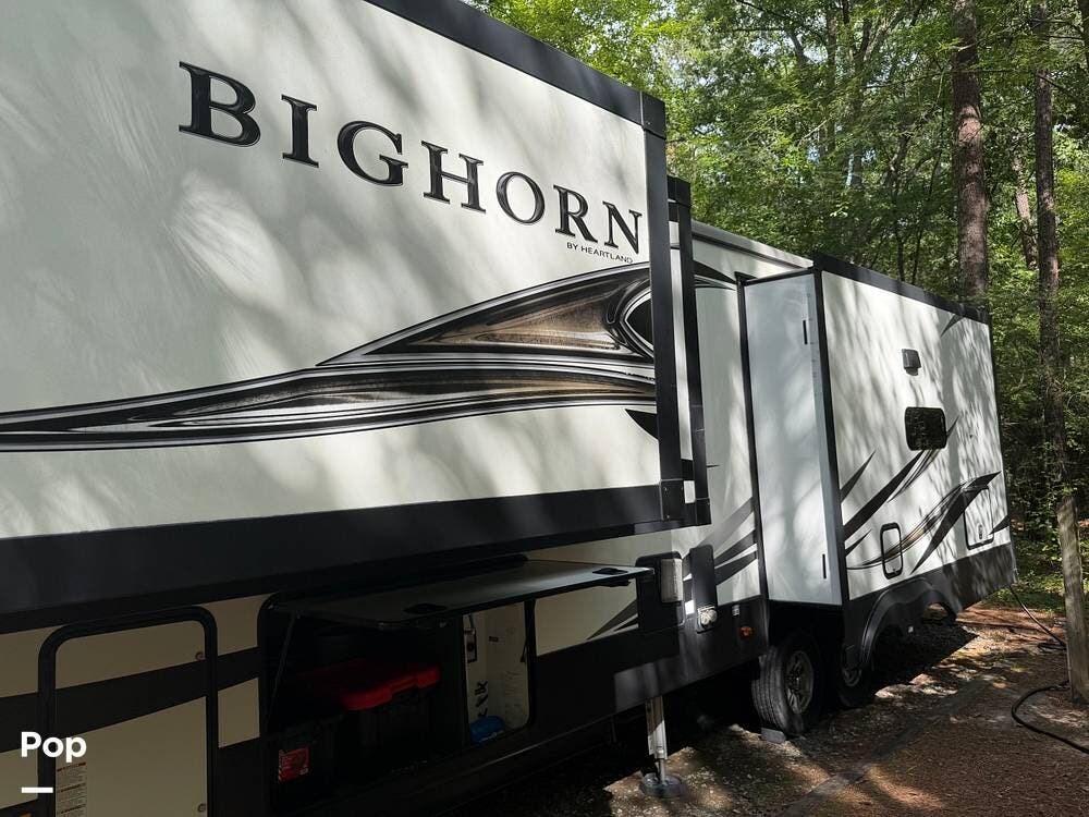 2021 Bighorn M-3375SS by Heartland from Pop RVs in Moncure, North Carolina