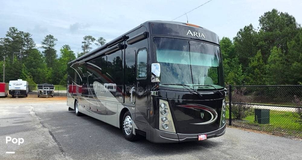 2021 Thor Motor Coach Aria 4000 - Used Diesel Pusher For Sale by Pop RVs in Grovetown, Georgia features Slideout