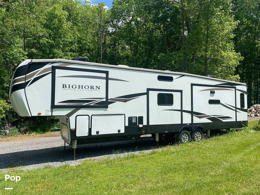 2020 Bighorn 39MB by Heartland from Pop RVs in Warfordsburg, Pennsylvania
