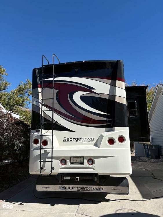 2019 Forest River Georgetown xl369 - Used Class A For Sale by Pop RVs in American Fork, Utah features Slideout