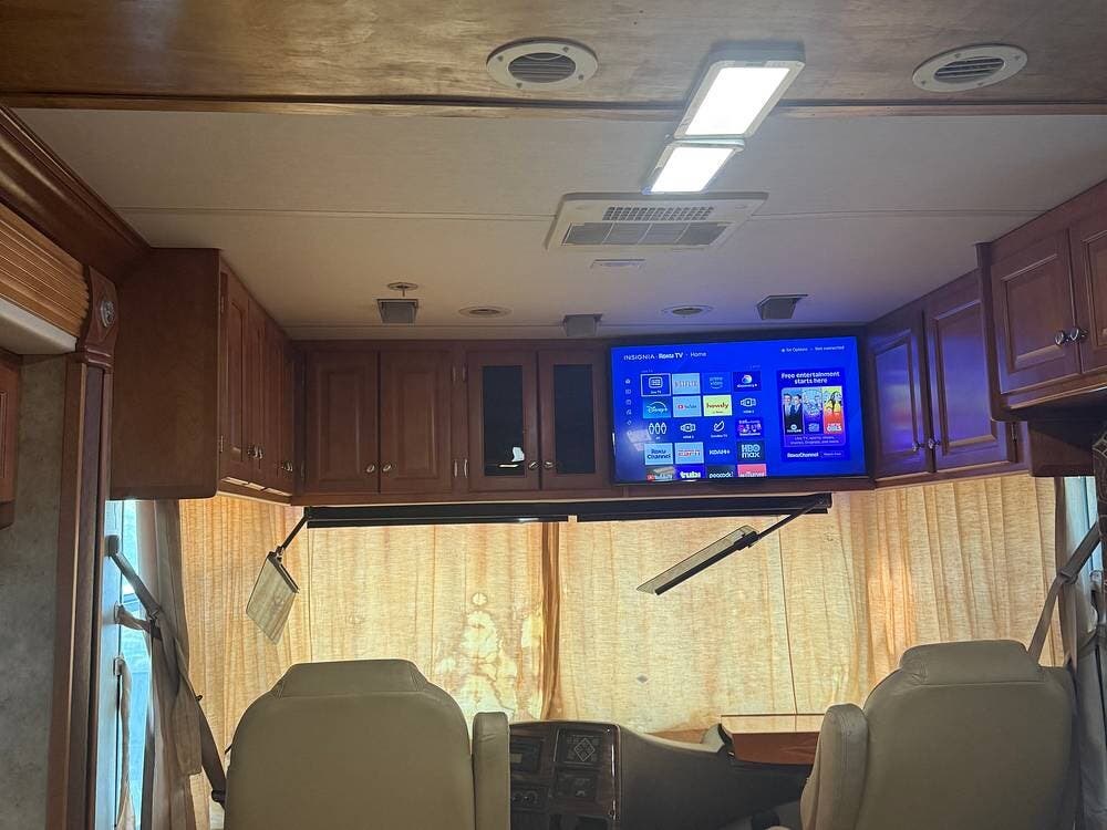 2008 Crescendo 324 by Gulf Stream from Pop RVs in Miami, Oklahoma