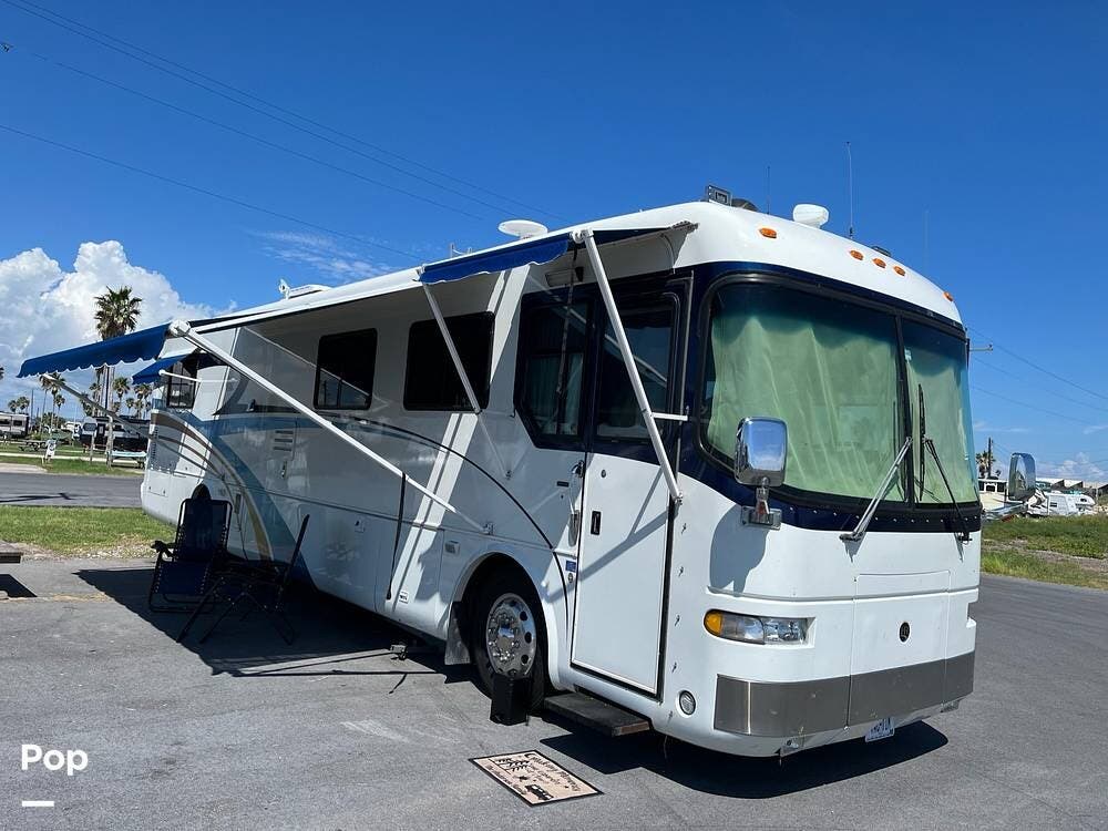 1999 Navigator 40WDS by Holiday Rambler from Pop RVs in Eldon, Missouri