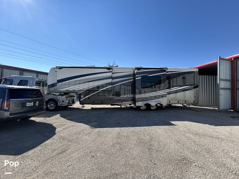 2022 DRV Elite Suites 41RKSB4 - Used Fifth Wheel For Sale by Pop RVs in Fort Worth, Texas features Air Conditioning, Slideout, Leveling Jacks, Awning, Generator