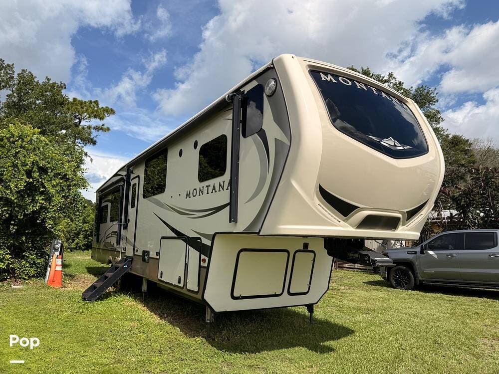 2018 Montana 3811MS by Keystone from Pop RVs in Ruskin, Florida