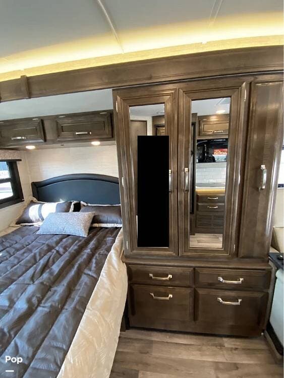 2021 Jayco Melbourne 24L - Used Class C For Sale by Pop RVs in Waterloo, Illinois features Slideout