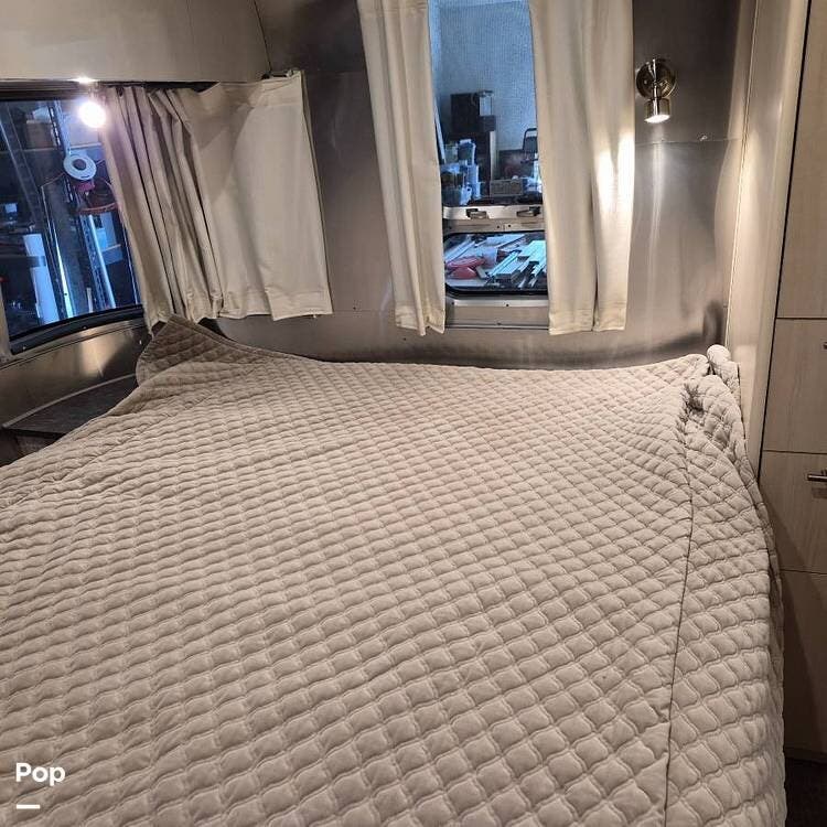 Used 2022 Airstream Flying Cloud 25RB available in Golden, Colorado
